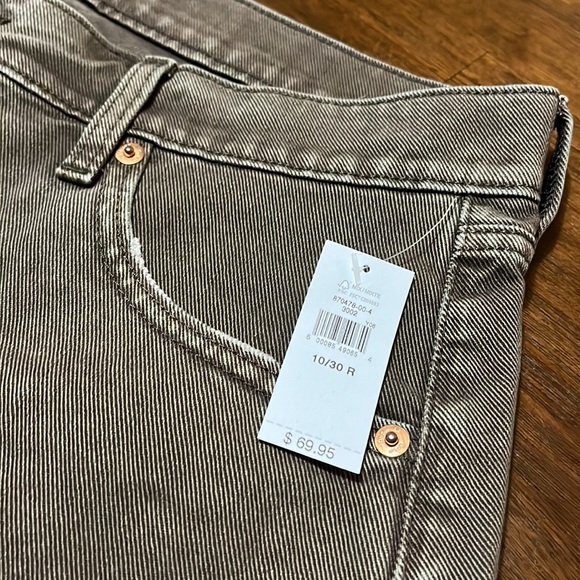 NWT GAP (30) Low Stride Shorts with Washwell - Expresso Brown - Picture 10 of 11